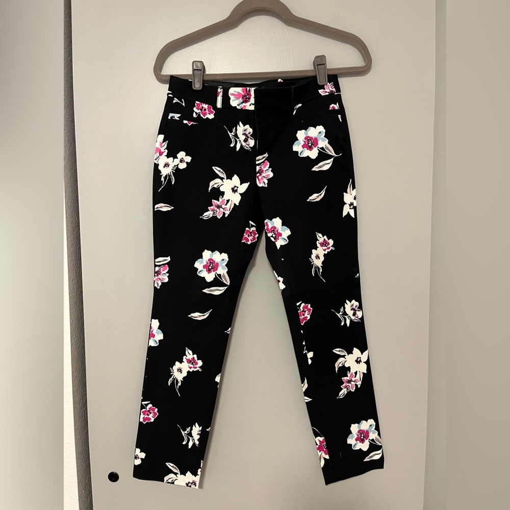 New with tags banana republic Sloan floral pant size 0